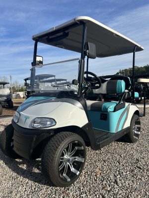 2020 EZGO RXV